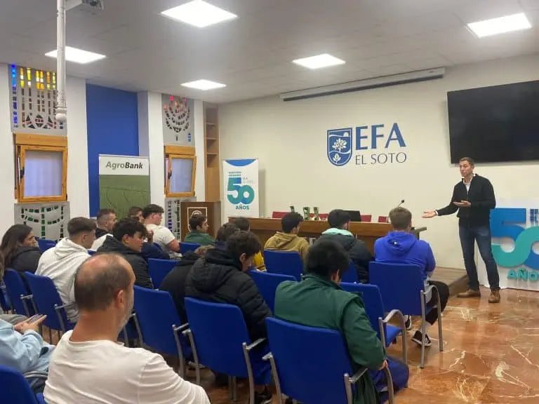 Jornadas en el Centro EFA “El Soto”: el pistacho ecológico como futuro rural - Pistachos Luna